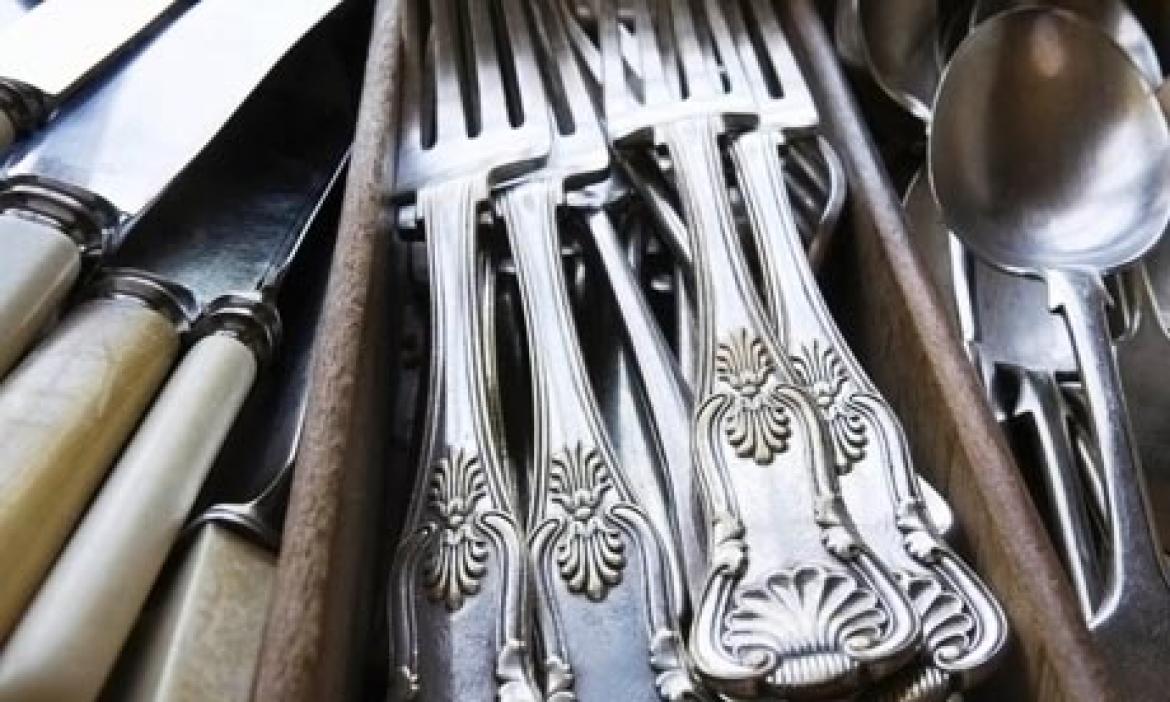 silver cutlery 007